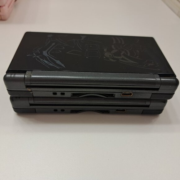 Authentic Nintendo DS Lite Pokémon Center - Dialga Palkia Edition Handheld Conso - Picture 4 of 4